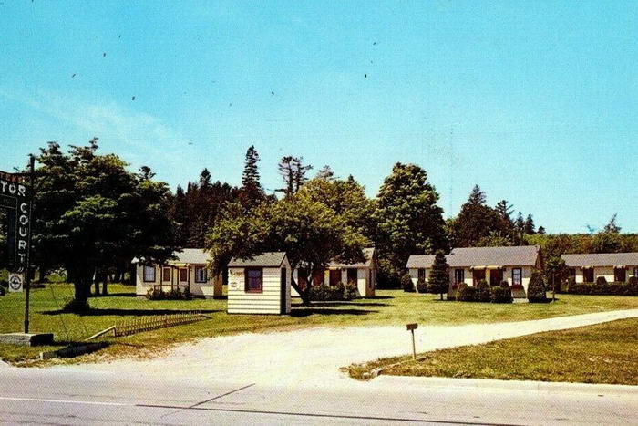 Vitek Motor Court St Ignace (newer photo)